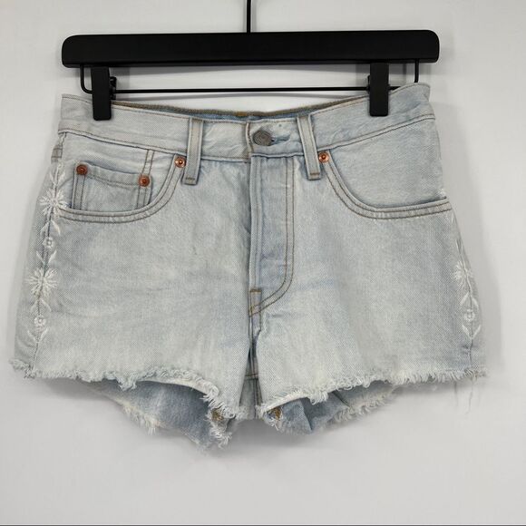 Levi's Light Stonewashed Button Placket Floral Embroidery Distressed Edge Shorts